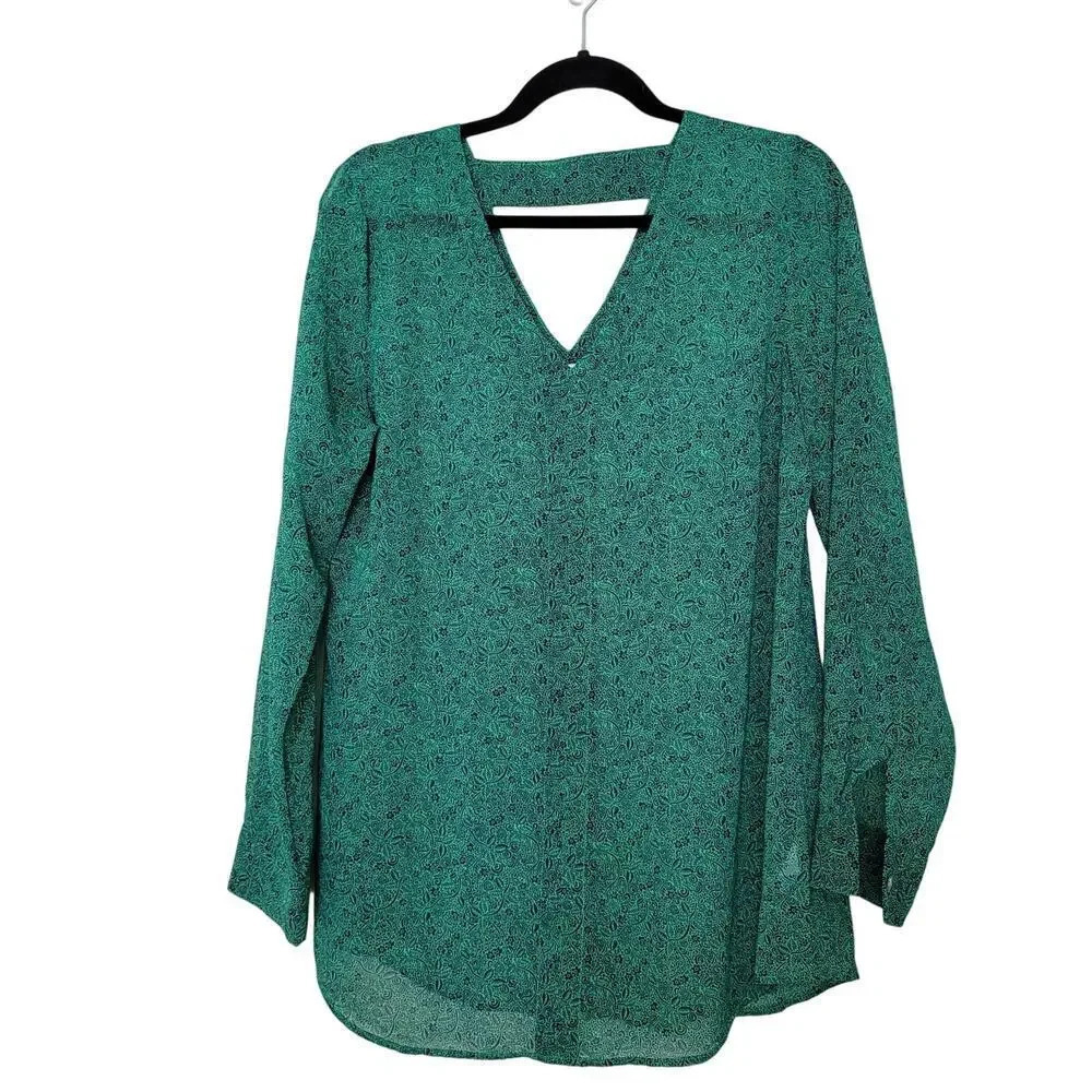 Cabi Women's V-neck Semi-sheer Blouse Top Size M Green Long Sleeve Career #5208